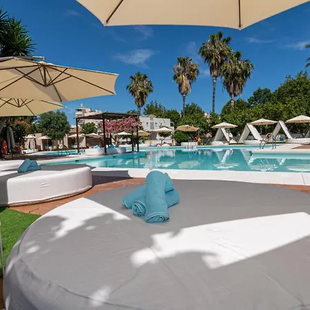 Dream Of Light And The Door شقة