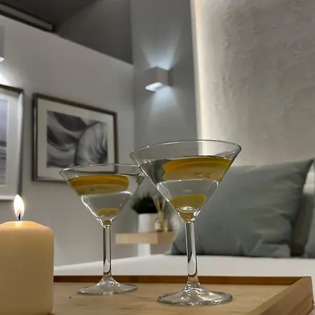 Dream Of Light And The Door شقة