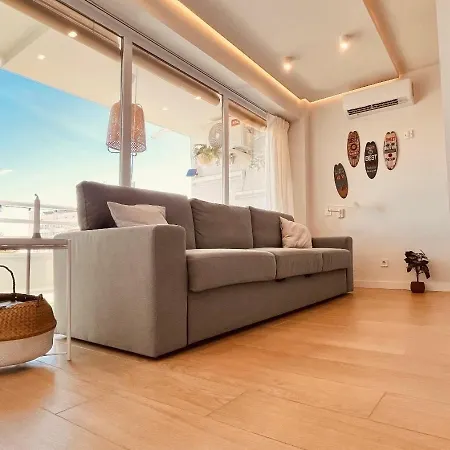 Dream Of Light And The Door شقة توريمولينوس