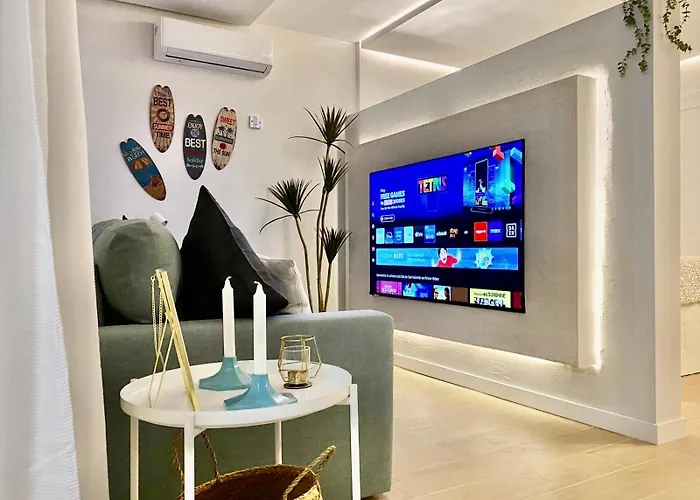 Dream Of Light And The Door Appartement Torremolinos