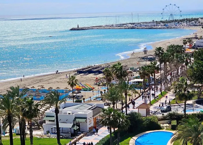 Dream Of Light And The Door Apartamento Torremolinos